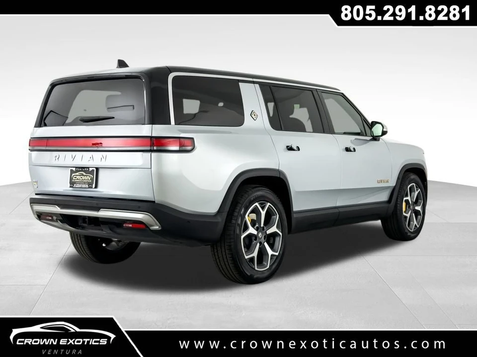 2023 Rivian R1S - Image 8 of 12