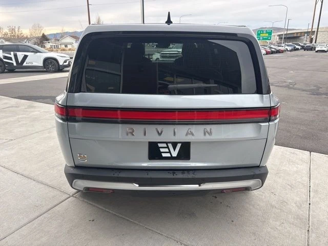 2023 Rivian R1S - Image 7 of 21