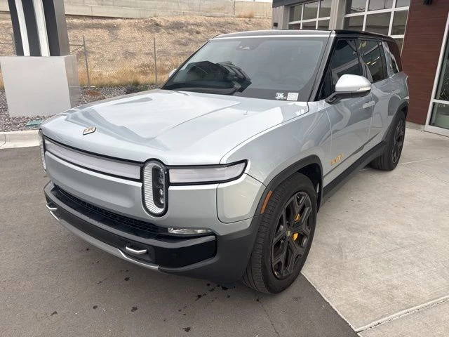2023 Rivian R1S - Image 4 of 21