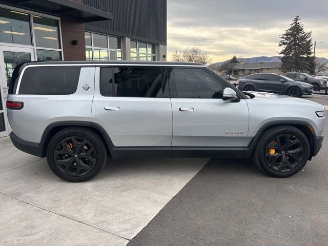 2023 Rivian R1S - Image 9 of 21