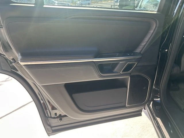 2023 Rivian R1S - Image 14 of 21