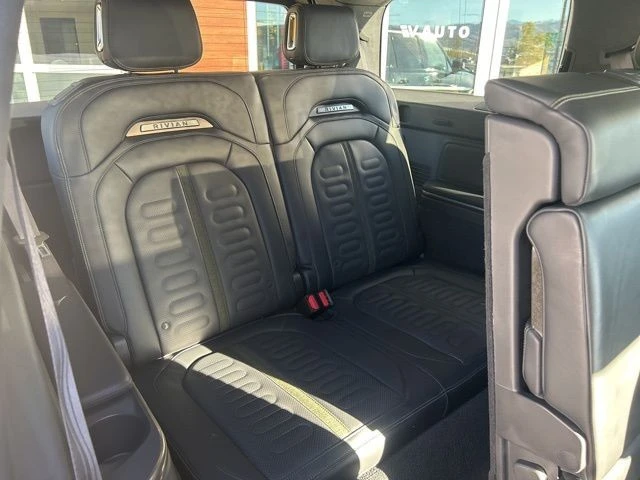 2023 Rivian R1S - Image 20 of 21