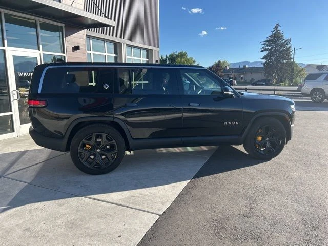 2023 Rivian R1S - Image 9 of 21