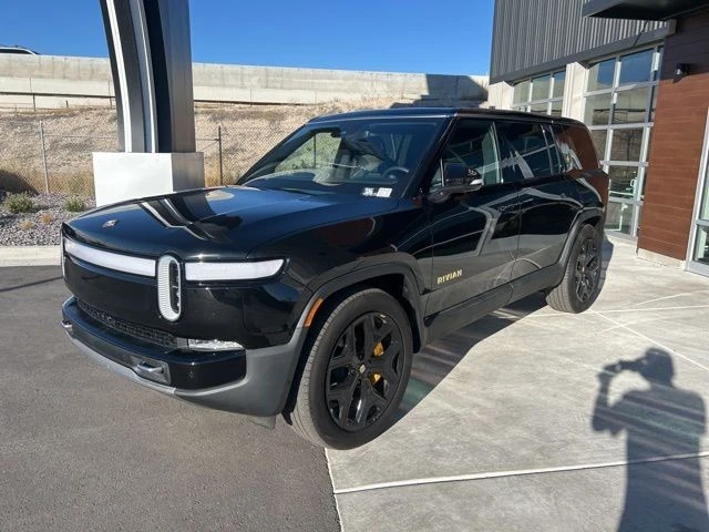 2023 Rivian R1S - Image 4 of 21