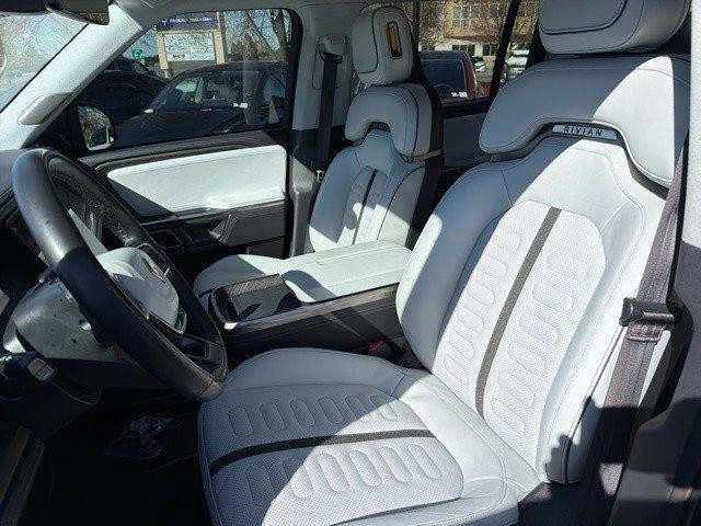2023 Rivian R1S - Image 12 of 16