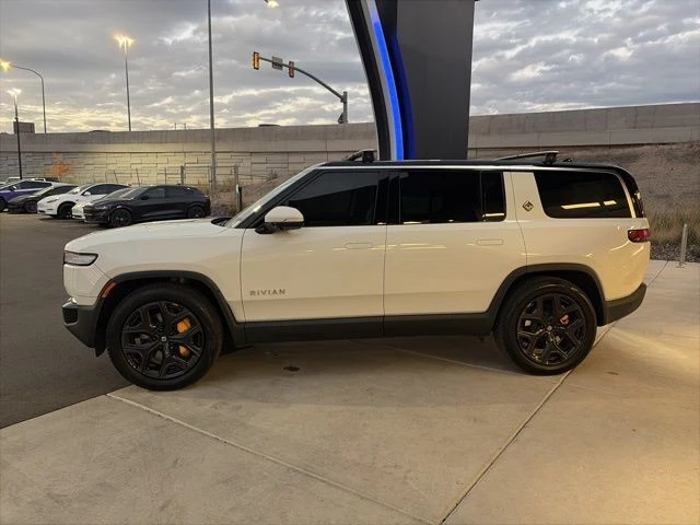 2023 Rivian R1S - Image 5 of 21
