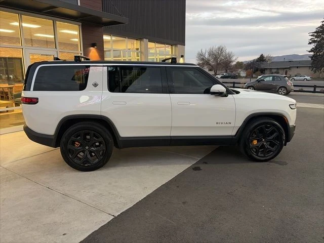 2023 Rivian R1S - Image 9 of 21