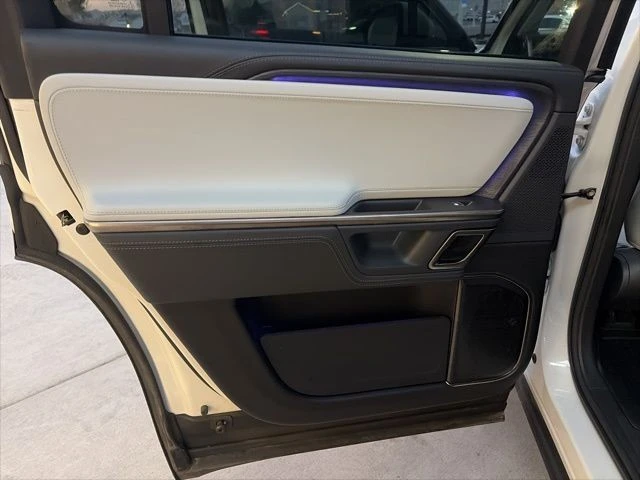 2023 Rivian R1S - Image 14 of 21