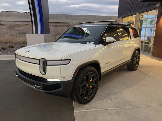 2023 Rivian R1S - Image 4 of 21