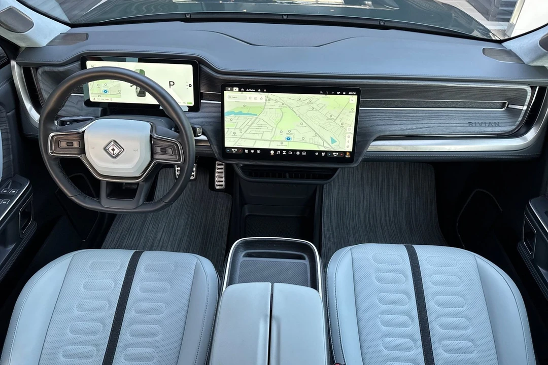 2023 Rivian R1S - Image 6 of 21