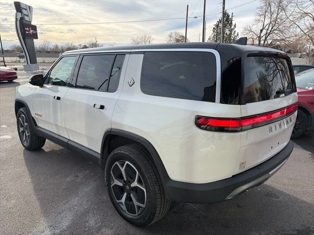 2023 Rivian R1S - Image 6 of 21