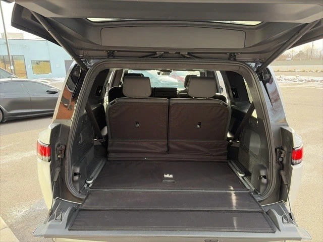 2023 Rivian R1S - Image 17 of 21