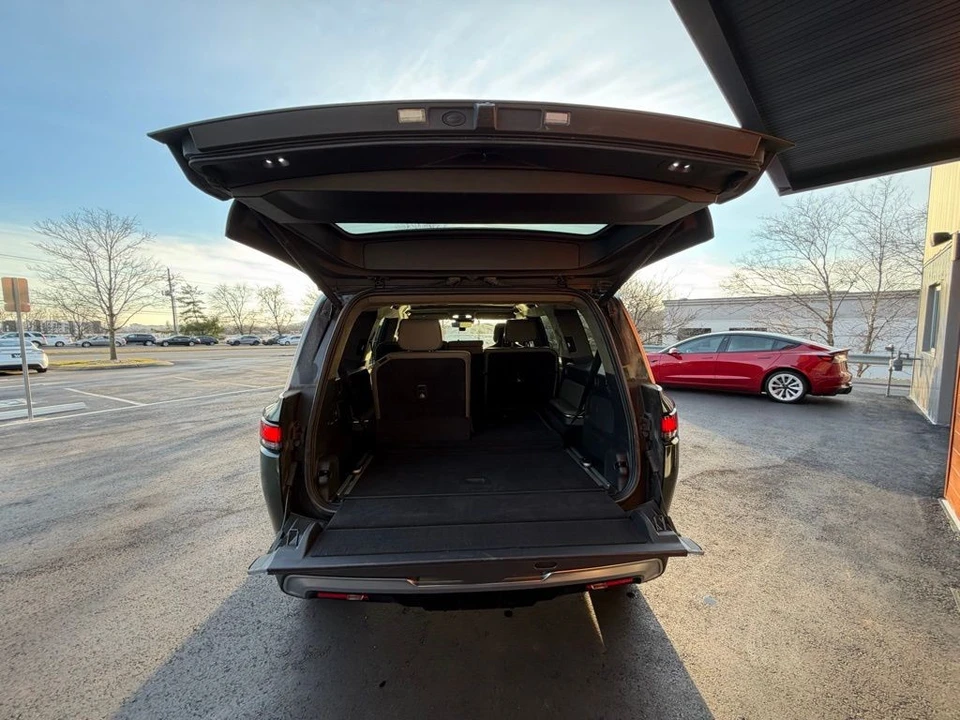 2023 Rivian R1S - Image 6 of 16