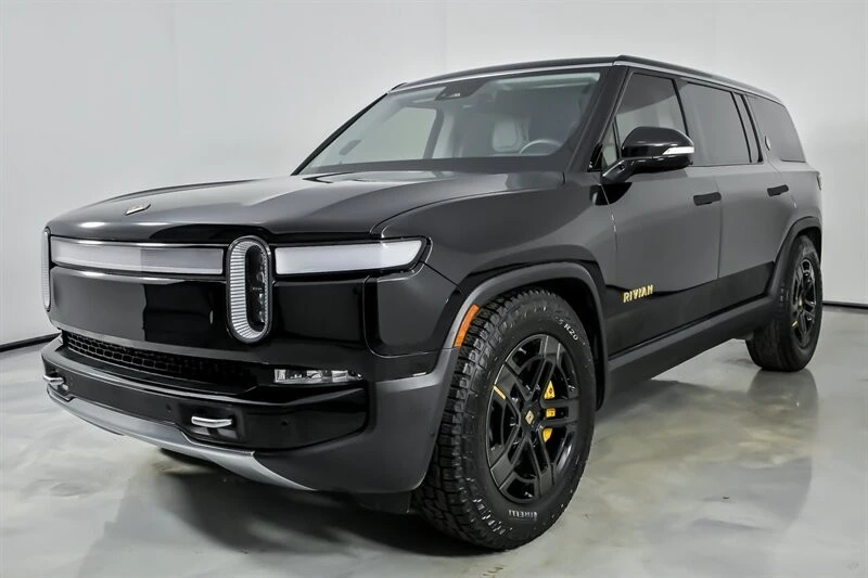 2023 Rivian R1S - Image 6 of 21