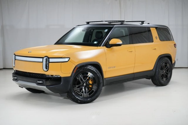 2023 Rivian R1S - Image 2 of 21