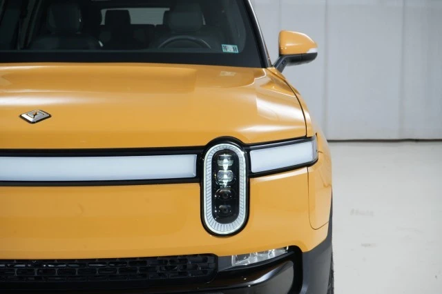 2023 Rivian R1S - Image 6 of 21