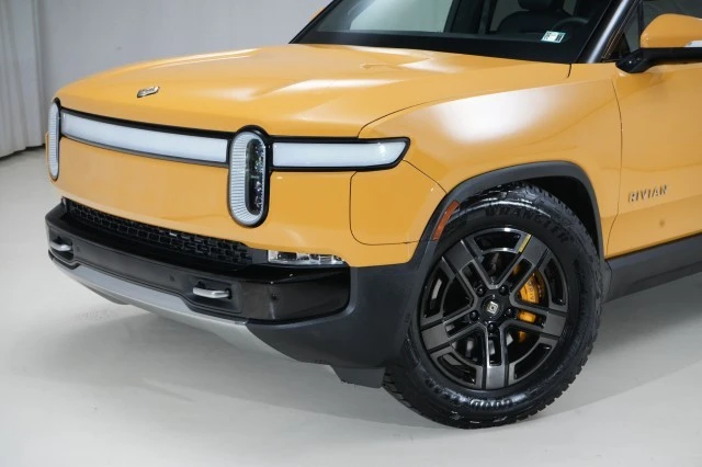 2023 Rivian R1S - Image 3 of 21