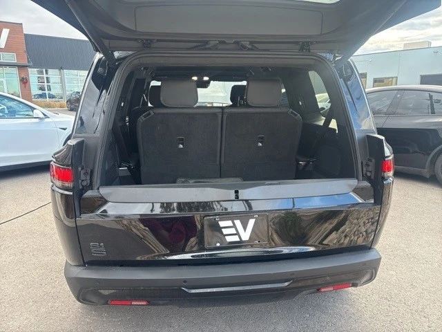 2023 Rivian R1S - Image 17 of 21