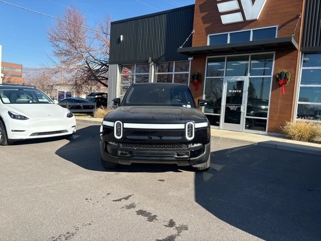 2023 Rivian R1S - Image 2 of 21