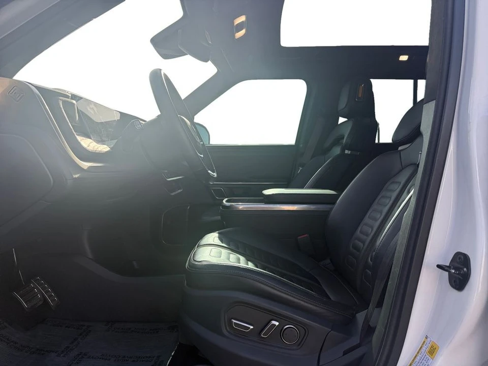 2023 Rivian R1S - Image 13 of 21