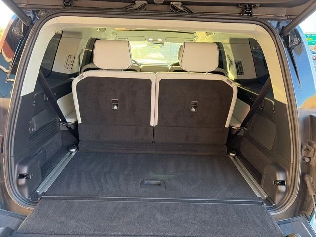 2023 Rivian R1S - Image 19 of 21