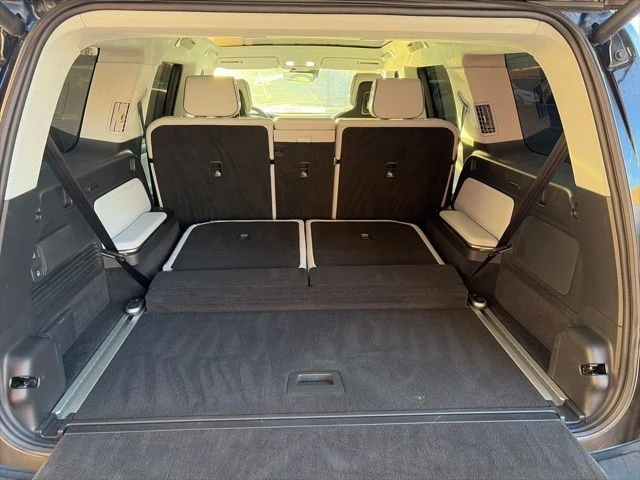2023 Rivian R1S - Image 18 of 21