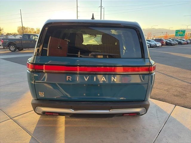 2023 Rivian R1S - Image 7 of 21