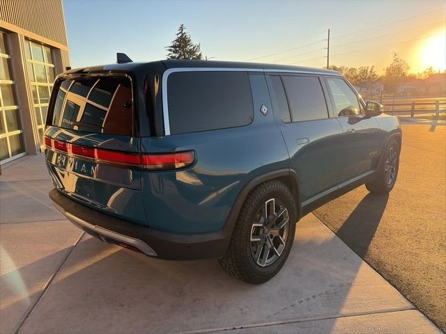 2023 Rivian R1S - Image 8 of 21