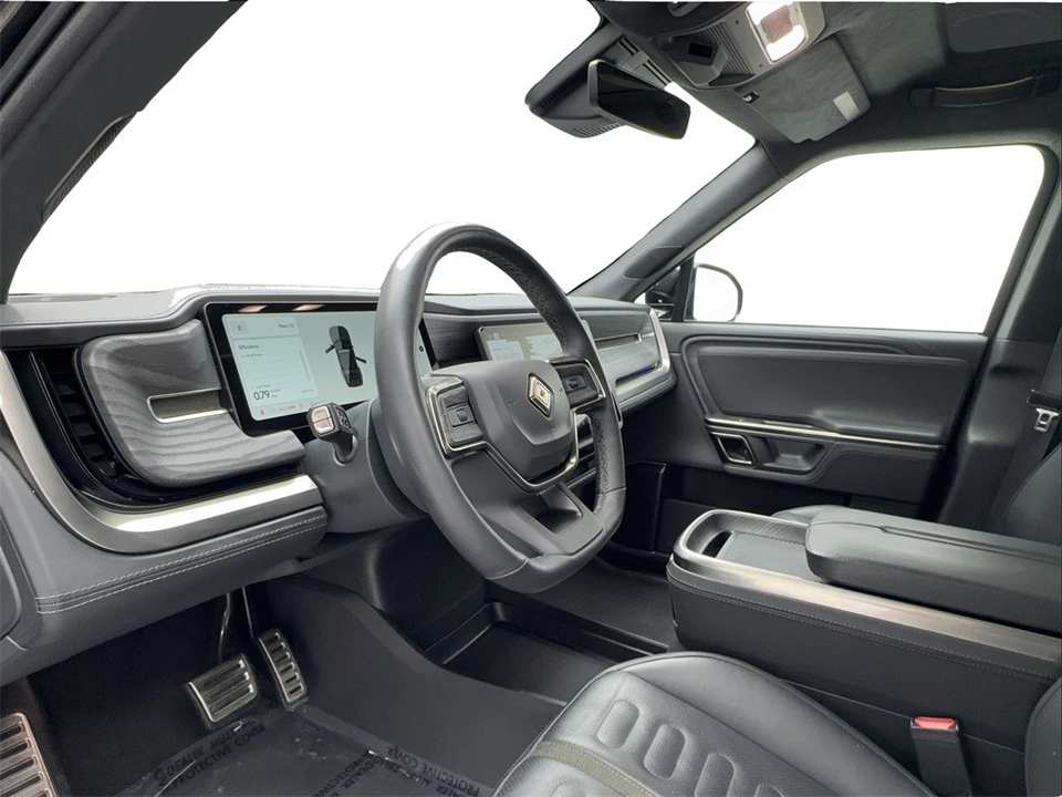 2023 Rivian R1S - Image 17 of 21