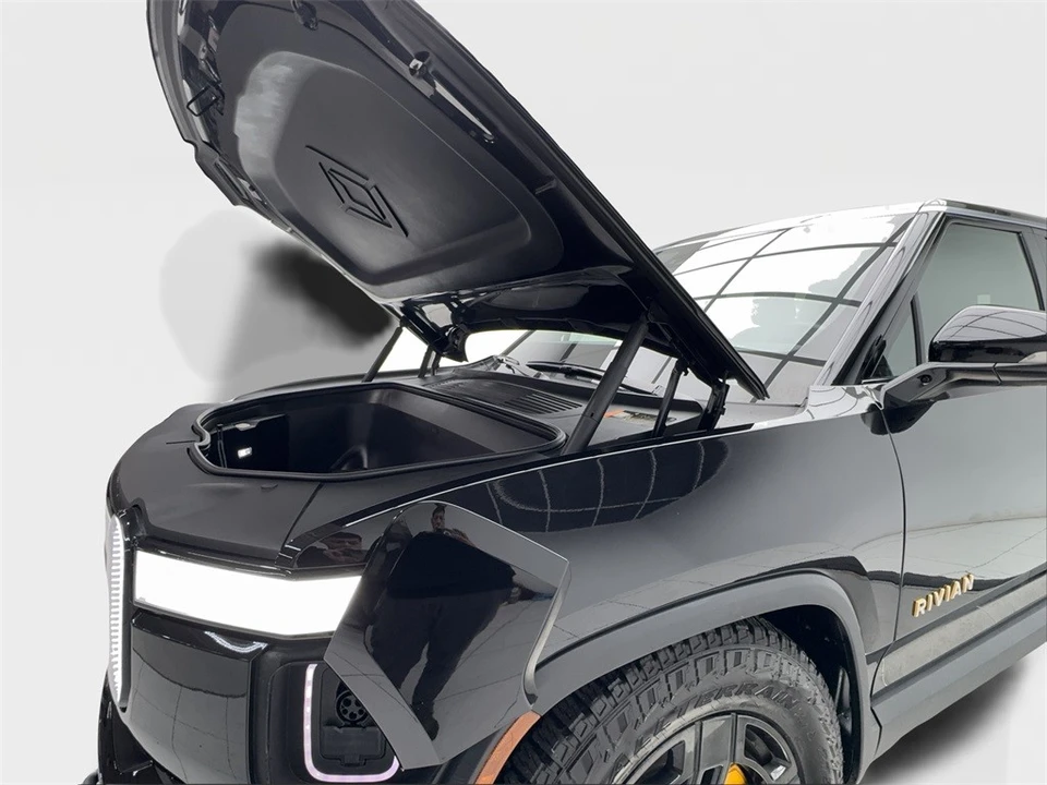 2023 Rivian R1S - Image 16 of 21