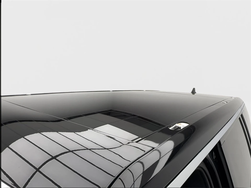 2023 Rivian R1S - Image 14 of 21