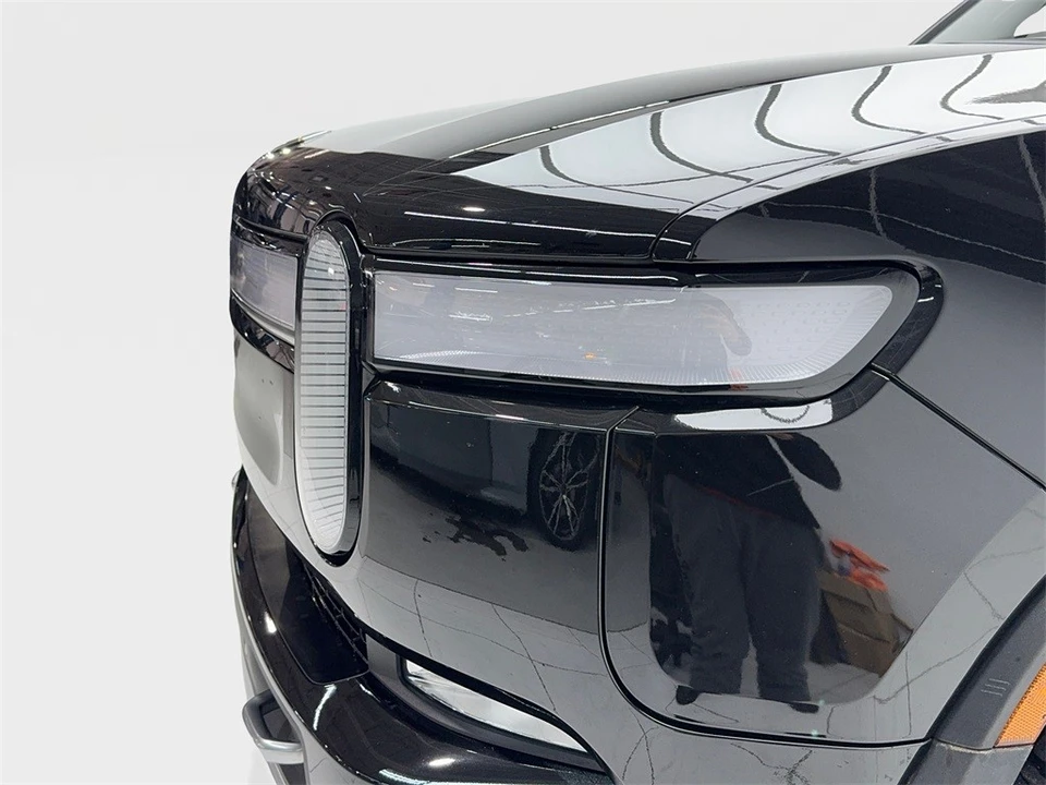 2023 Rivian R1S - Image 5 of 21