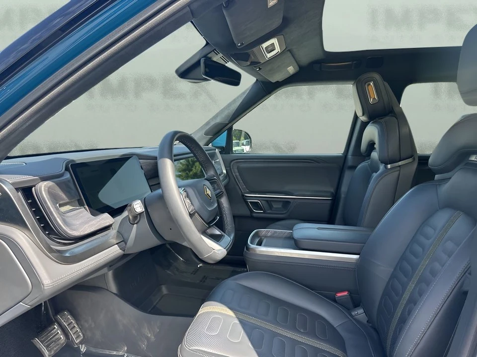 2023 Rivian R1S - Image 9 of 21