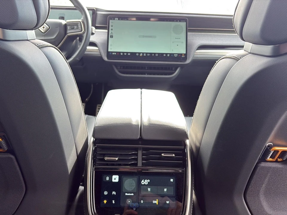 2023 Rivian - Image 26 of 29