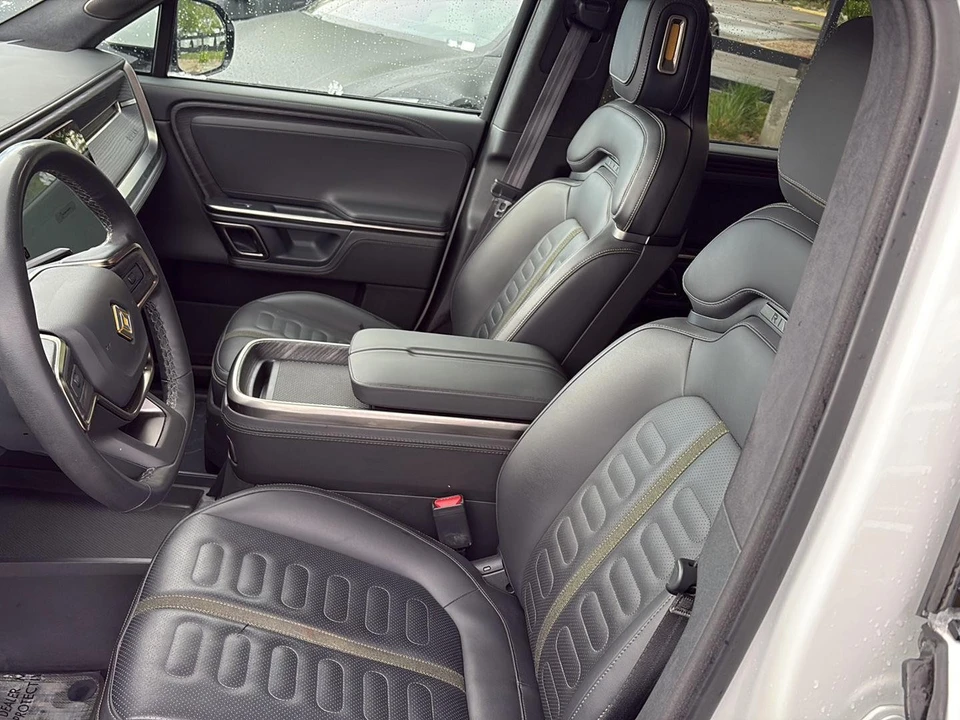 2023 Rivian - Image 15 of 29