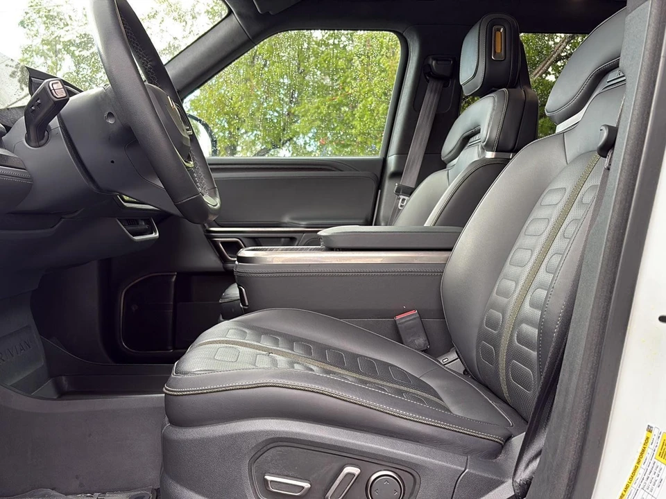 2023 Rivian - Image 16 of 29