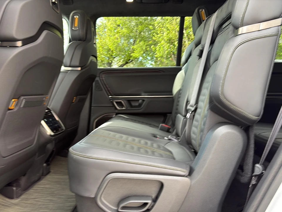 2023 Rivian - Image 19 of 29
