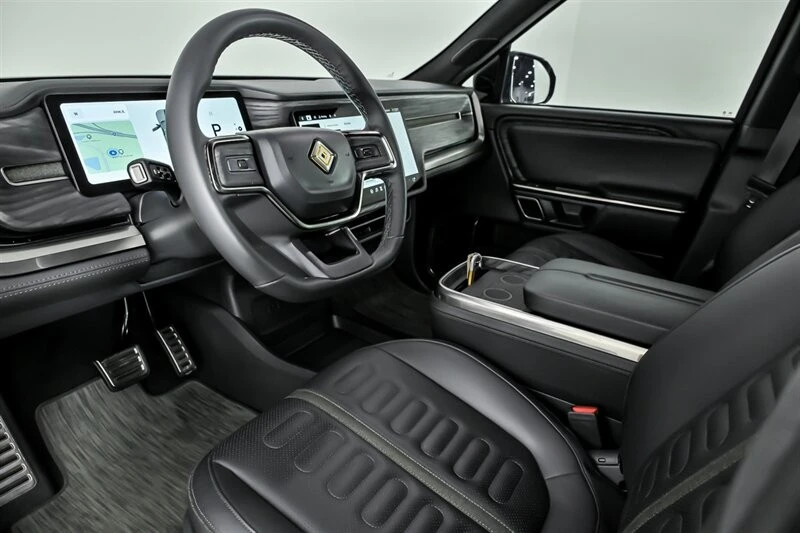 2023 Rivian R1T - Image 18 of 21