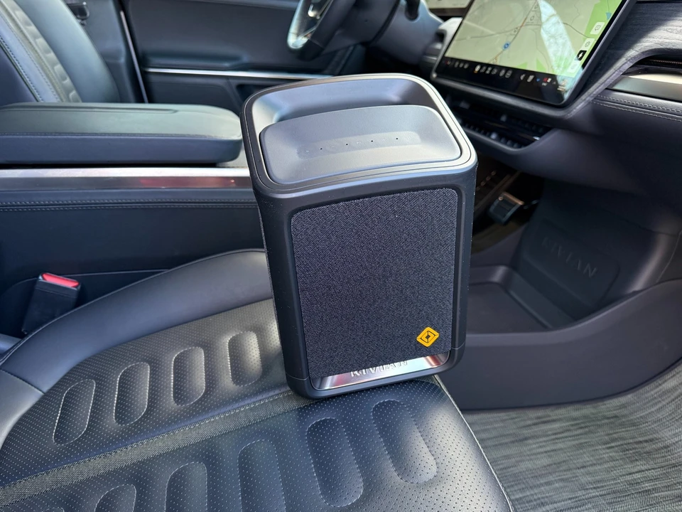2023 Rivian R1T - Image 20 of 21