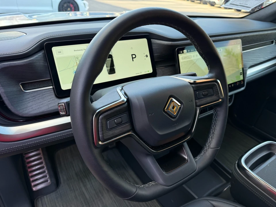 2023 Rivian R1T - Image 10 of 21