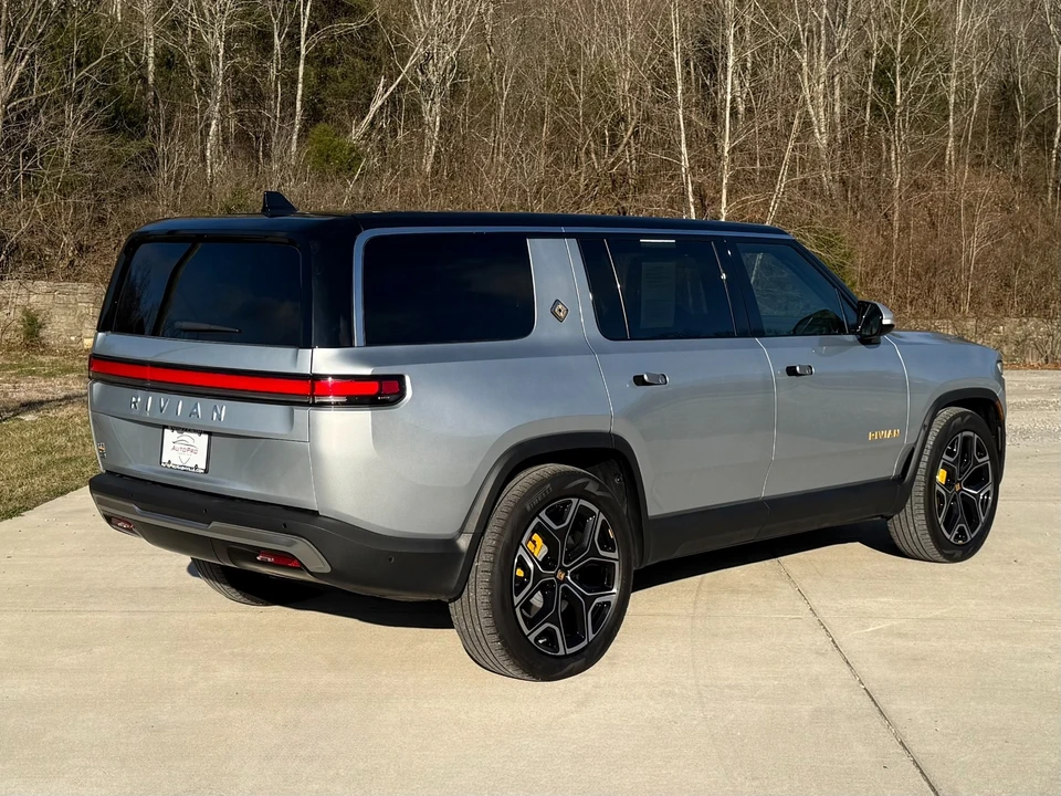 2023 Rivian R1T - Image 3 of 21