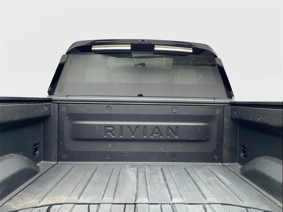 2023 Rivian R1T - Image 12 of 12