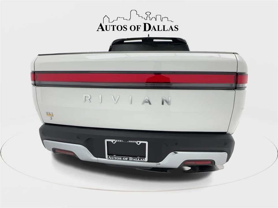 2023 Rivian R1T - Image 10 of 12