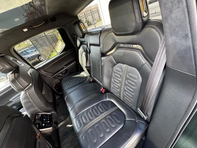2023 Rivian R1T - Image 20 of 21