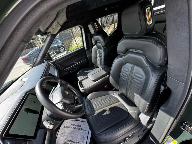 2023 Rivian R1T - Image 9 of 21