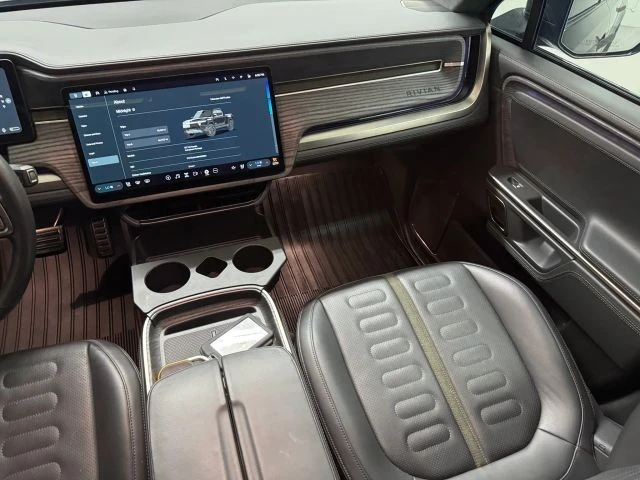 2023 Rivian R1T - Image 29 of 31