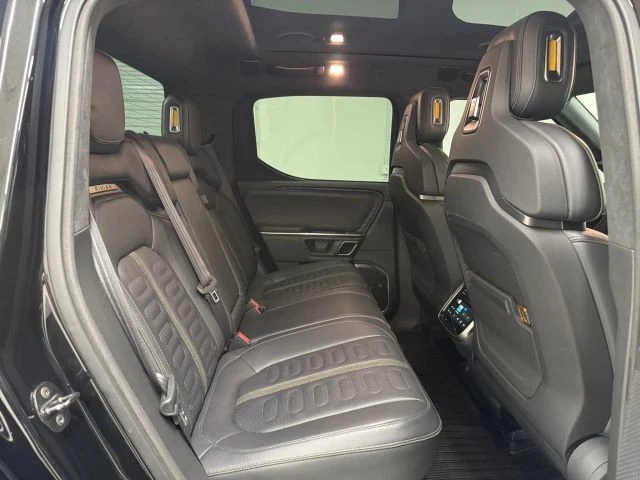 2023 Rivian R1T - Image 15 of 31