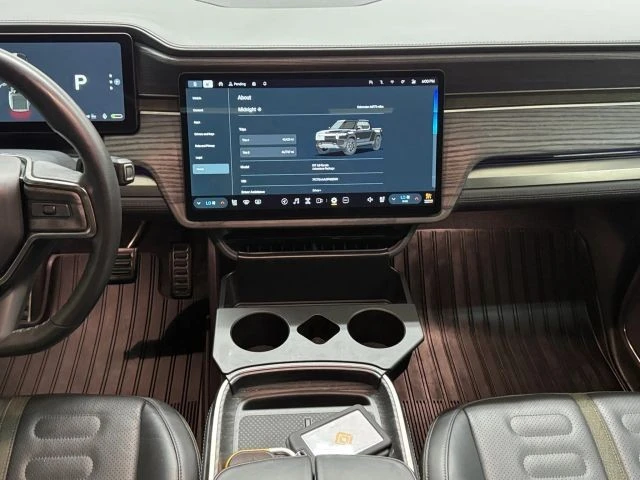 2023 Rivian R1T - Image 28 of 31
