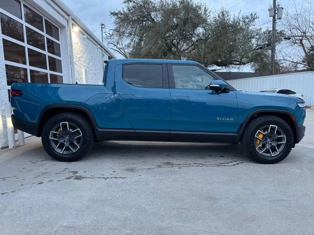 2023 Rivian R1T - Image 19 of 21