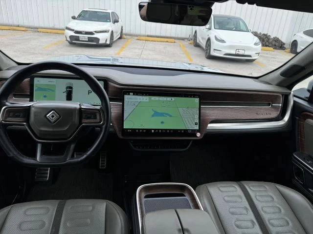 2023 Rivian R1T - Image 3 of 21